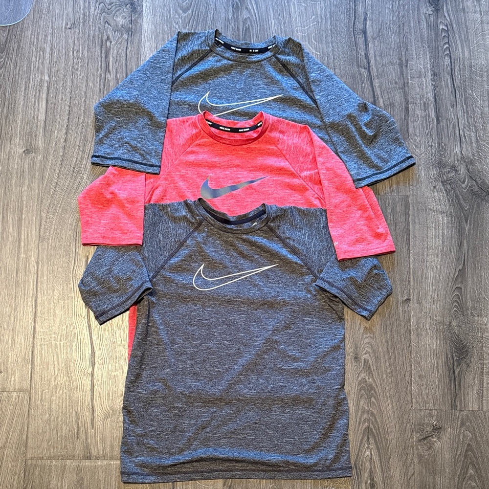 Boys' Short Sleeve Hydro Rashguard (Big Kid), L